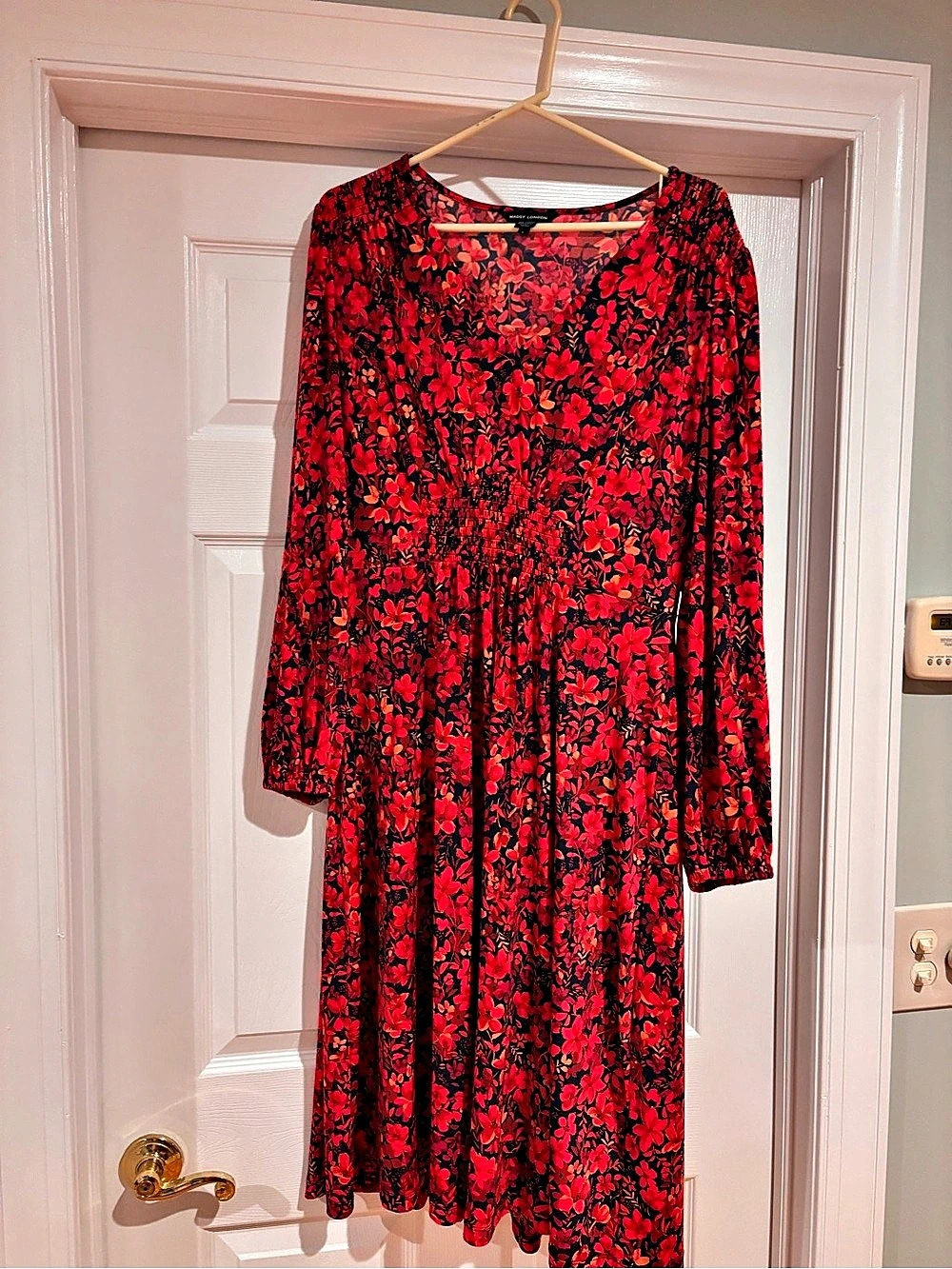 Maggy London V-Neck Smocked Bishop Sleeve Midi Dress Floral Midi Dress in Red &